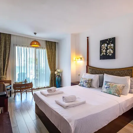 منتجع Hotel Ekincik