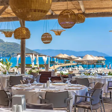 Hotel Ekincik إيكنجيك