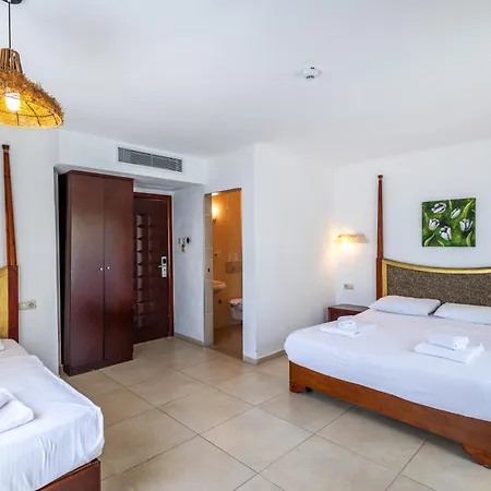 Complex Hotel Ekincik 2*