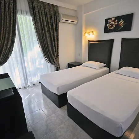 Hotel Ekincik 2* إيكنجيك