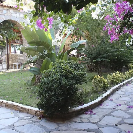 Hotel Ekincik منتجع إيكنجيك