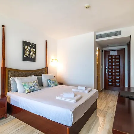 Hotel Ekincik 2*