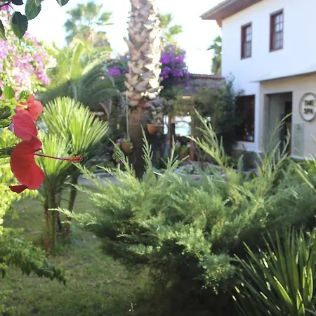 Üdülőközpont Hotel Ekincik 2*